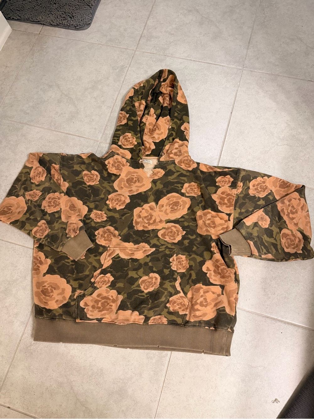 We The Free It’s A Vibe Hoodie camo and floral distressed oversized EUC  Sz S